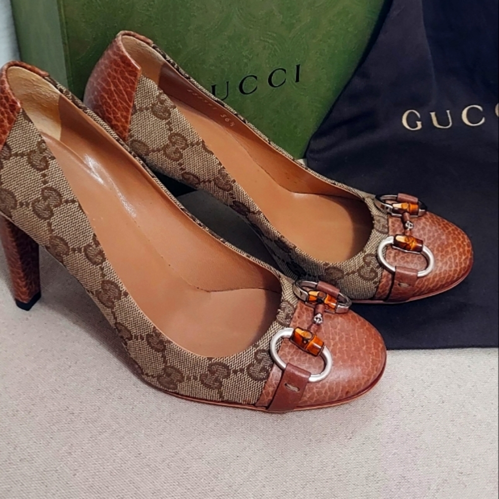 GUCCI beige cloth and leather GG pumps size EU 36.5